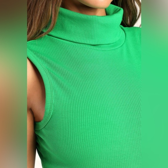 NWOT Spark My Interest Green Ribbed Turtleneck Crop Tank Top - Picture 6 of 7